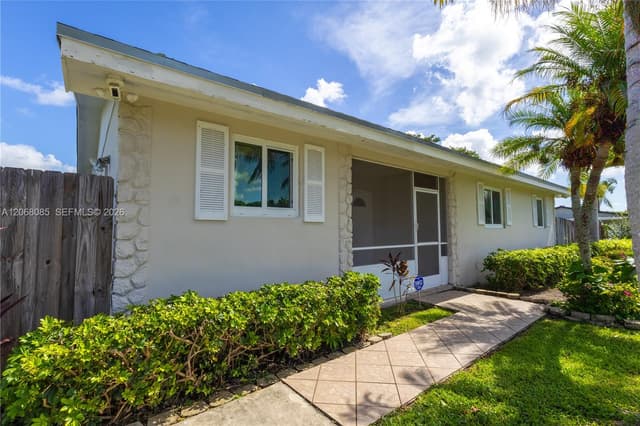 16521 SW 294th Ter, Homestead FL 33033 - Homestead, FL - Photo 2