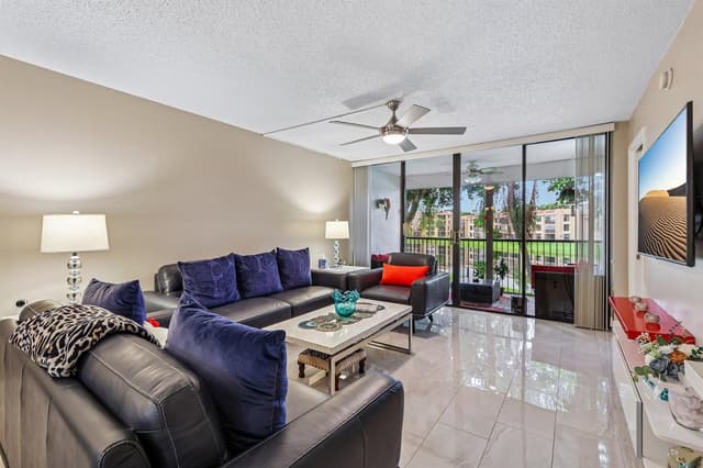 5718 Coral Lake Drive # 206, Margate FL 33063 - Margate, FL - Photo 4