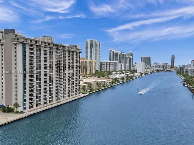 1600 S Ocean Dr # 14F, Hollywood FL 33019 - Hollywood, FL - Photo 2