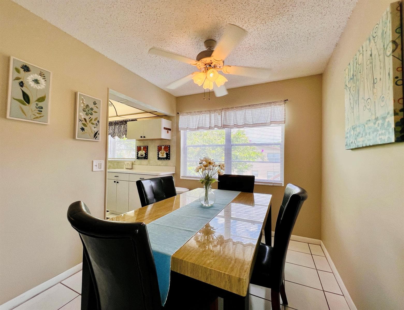 437 Chatham U, West Palm Beach FL 33417 - West Palm Beach, FL - Photo 1