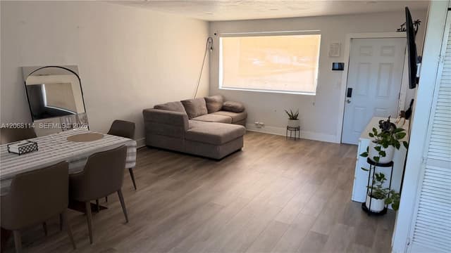 6930 Fillmore St, Hollywood FL 33024 - Hollywood, FL - Photo 5