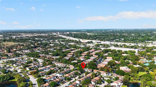 11352 SW 69th Ter, Miami FL 33173 - Miami, FL - Photo 4