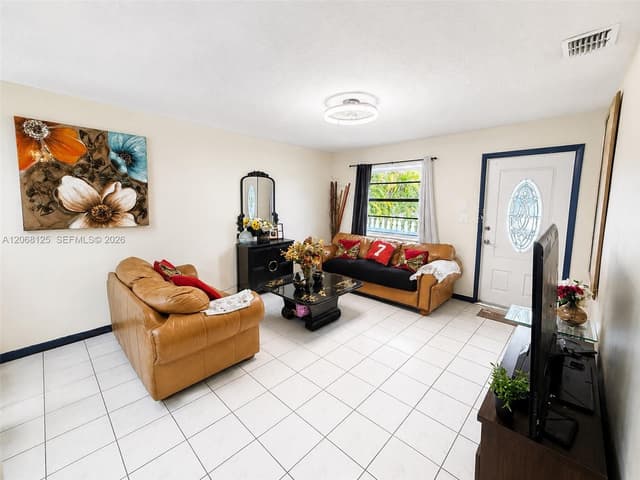 2745 NW 7th Ct, Fort Lauderdale FL 33311 - Fort Lauderdale, FL - Photo 5