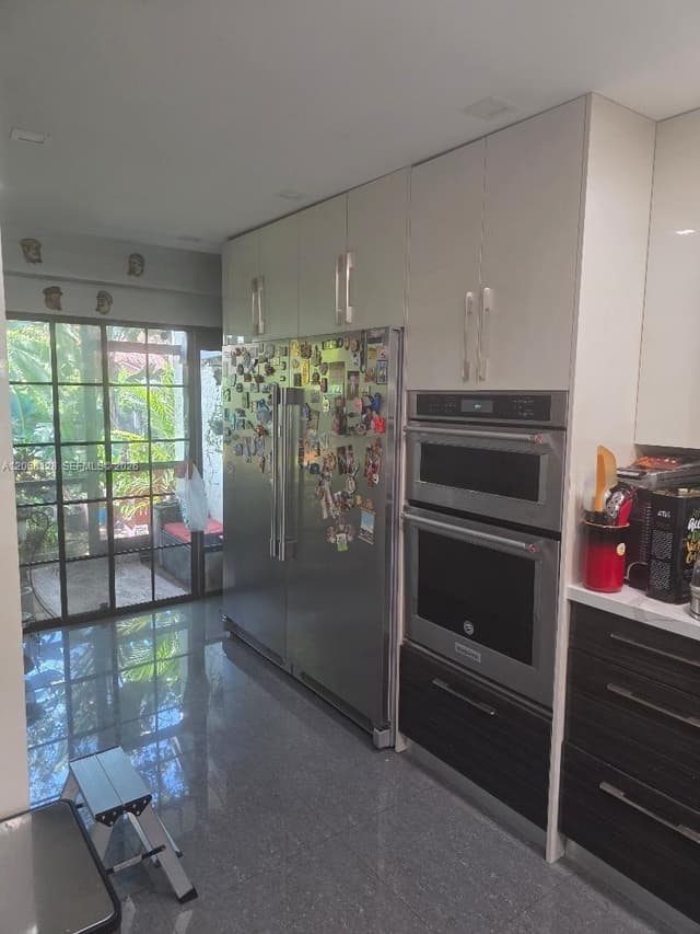 1443 Amanda St, Hollywood FL 33020 - Hollywood, FL - Photo 2