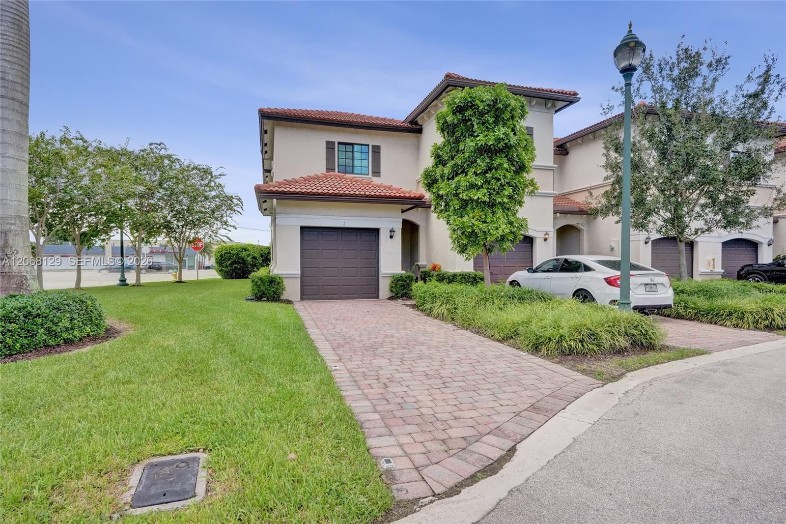 4204 N Dixie Hwy # 1, Oakland Park FL 33334 - Oakland Park, FL - Photo 1