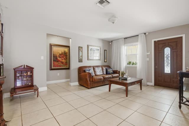 20233 SW 85th Court, Cutler Bay FL 33189 - Cutler Bay, FL - Photo 2