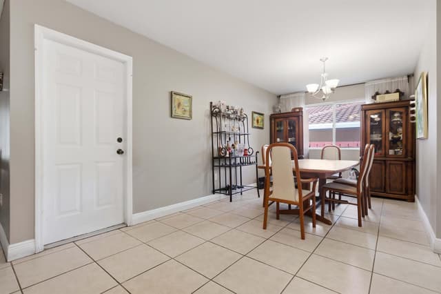 20233 SW 85th Court, Cutler Bay FL 33189 - Cutler Bay, FL - Photo 5