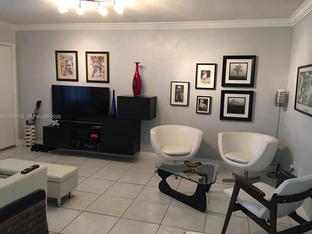 3905 SW 78th Ct # 205, Miami FL 33155 - Miami, FL - Photo 2