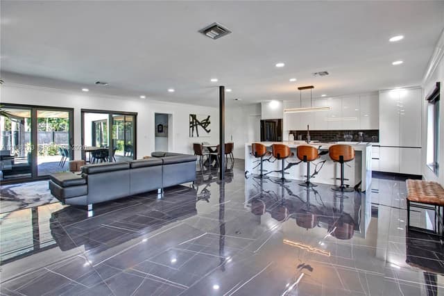 2457 NE 27th Ter, Fort Lauderdale FL 33305 - Fort Lauderdale, FL - Photo 5