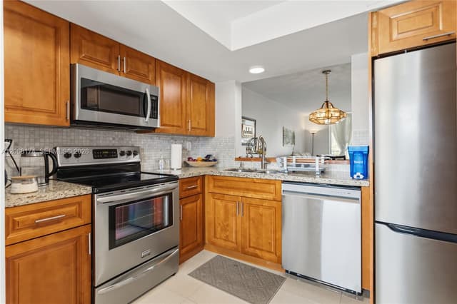 7688 NW 18 St # 202, Margate FL 33063 - Margate, FL - Photo 5