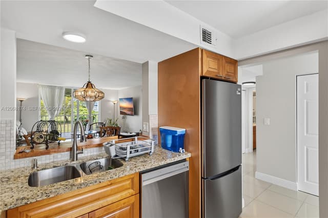 7688 NW 18 St # 202, Margate FL 33063 - Margate, FL - Photo 4