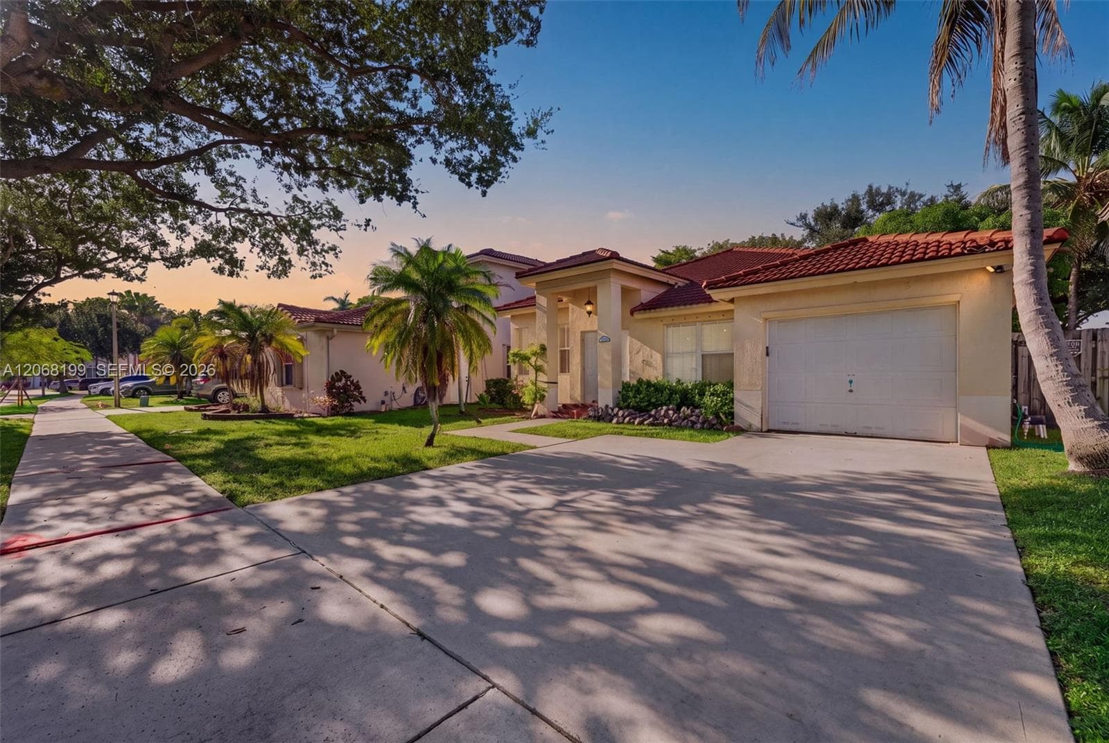 13976 S Cypress Cove Cir, Davie FL 33325 - Davie, FL - Photo 1