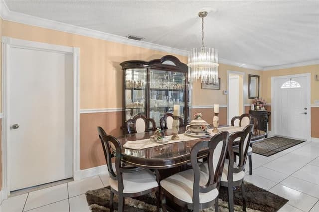 4290 NW 49th Terrace NW, Lauderdale Lakes FL 33319 - Lauderdale Lakes, FL - Photo 6