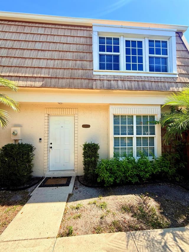 11584 WINCHESTER Drive, Palm Beach Gardens FL 33410 - Palm Beach Gardens, FL - Photo 3