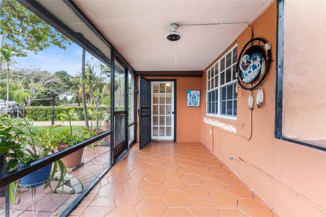1223 NE 182nd St, North Miami Beach FL 33162 - North Miami Beach, FL - Photo 2