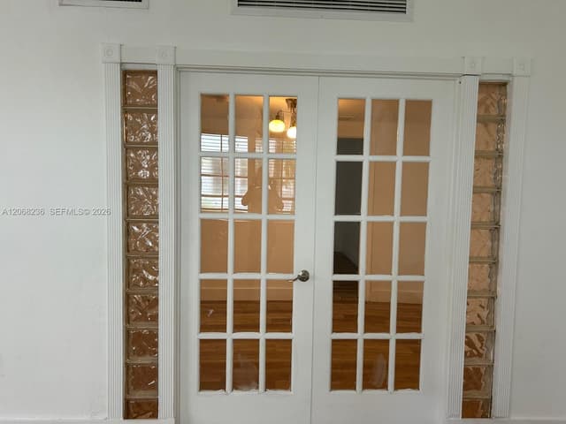 1605 Lenox Ave # 3, Miami Beach FL 33139 - Miami Beach, FL - Photo 5