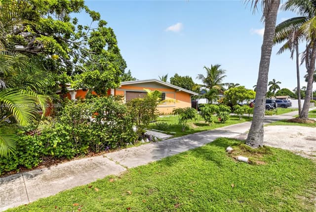 17350 NW 16th Ave, Miami Gardens FL 33169 - Miami Gardens, FL - Photo 3