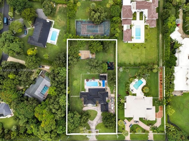 13880 SW 68th Ave, Palmetto Bay FL 33158 - Palmetto Bay, FL - Photo 3