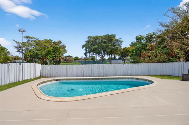 405 SW 78TH Terrace, North Lauderdale FL 33068 - North Lauderdale, FL - Photo 6