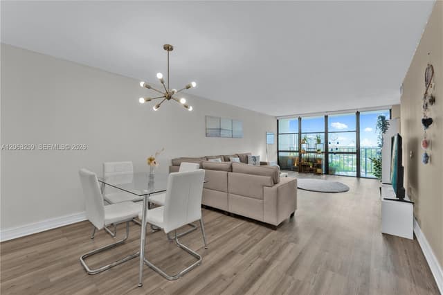 1000 Parkview Dr # 1007, Hallandale Beach FL 33009 - Hallandale Beach, FL - Photo 6