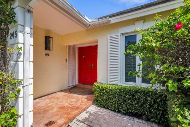 245 COLONIAL Lane, Palm Beach FL 33480 - Palm Beach, FL - Photo 4