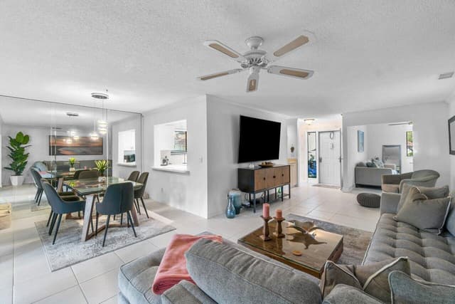 50 PELICAN POINTE Drive # 2050, Delray Beach FL 33483 - Delray Beach, FL - Photo 7