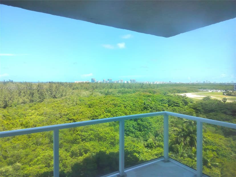 14951 Royal Oaks Ln # 1006, North Miami FL 33181