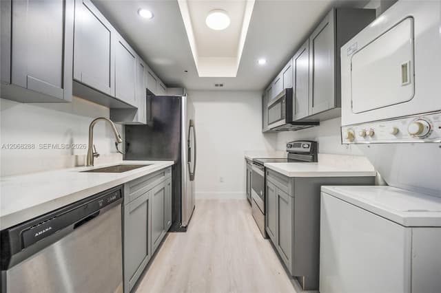 50 Biscayne Blvd # 514, Miami FL 33132 - Miami, FL - Photo 2