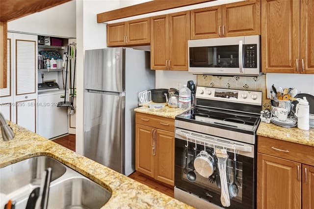 102 Half Moon Cir # C3, Hypoluxo FL 33462 - Hypoluxo, FL - Photo 7