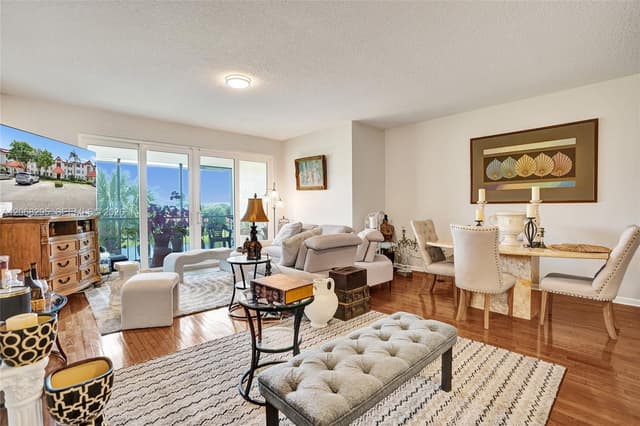 102 Half Moon Cir # C3, Hypoluxo FL 33462 - Hypoluxo, FL - Photo 4