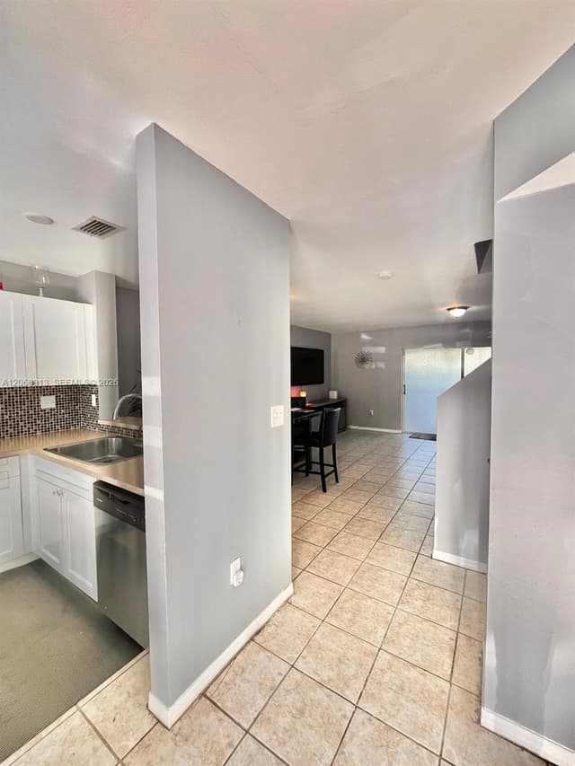 17722 SW 141st Ct, Miami FL 33177 - Miami, FL - Photo 6