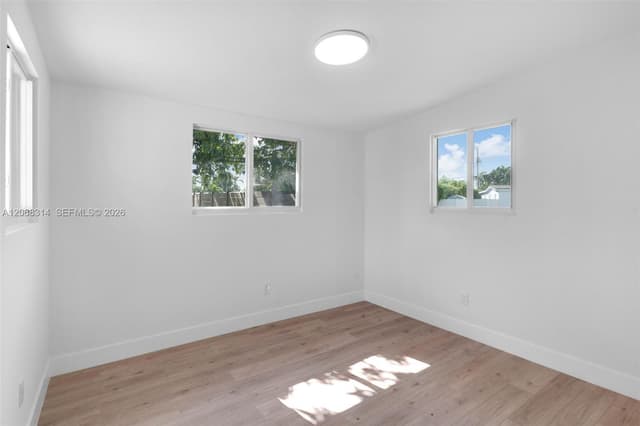 11445 SW 43rd Ter, Miami FL 33165 - Miami, FL - Photo 5