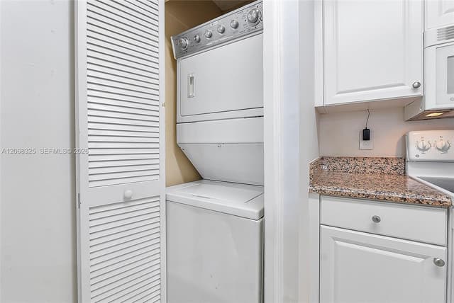 1450 SE 3rd Ave # 201, Dania Beach FL 33004 - Dania Beach, FL - Photo 7