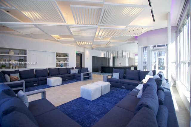 227 NE 2nd St # 1807, Miami FL 33132 - Miami, FL - Photo 4