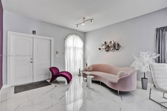 8816 NW 149th Ter, Miami Lakes FL 33018 - Miami Lakes, FL - Photo 4