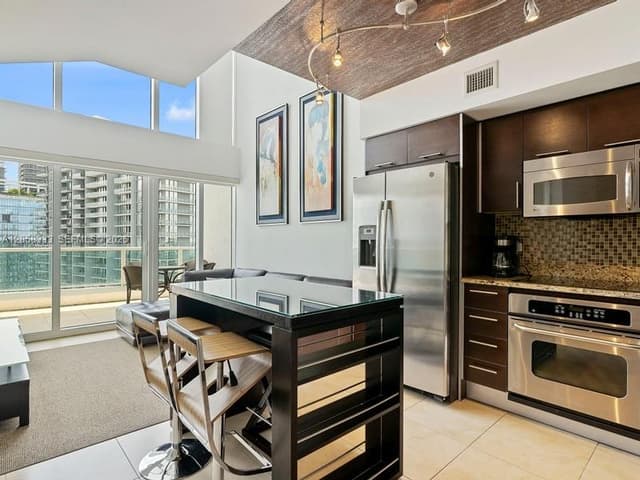 41 SE 5th St # 2310, Miami FL 33131 - Miami, FL - Photo 4