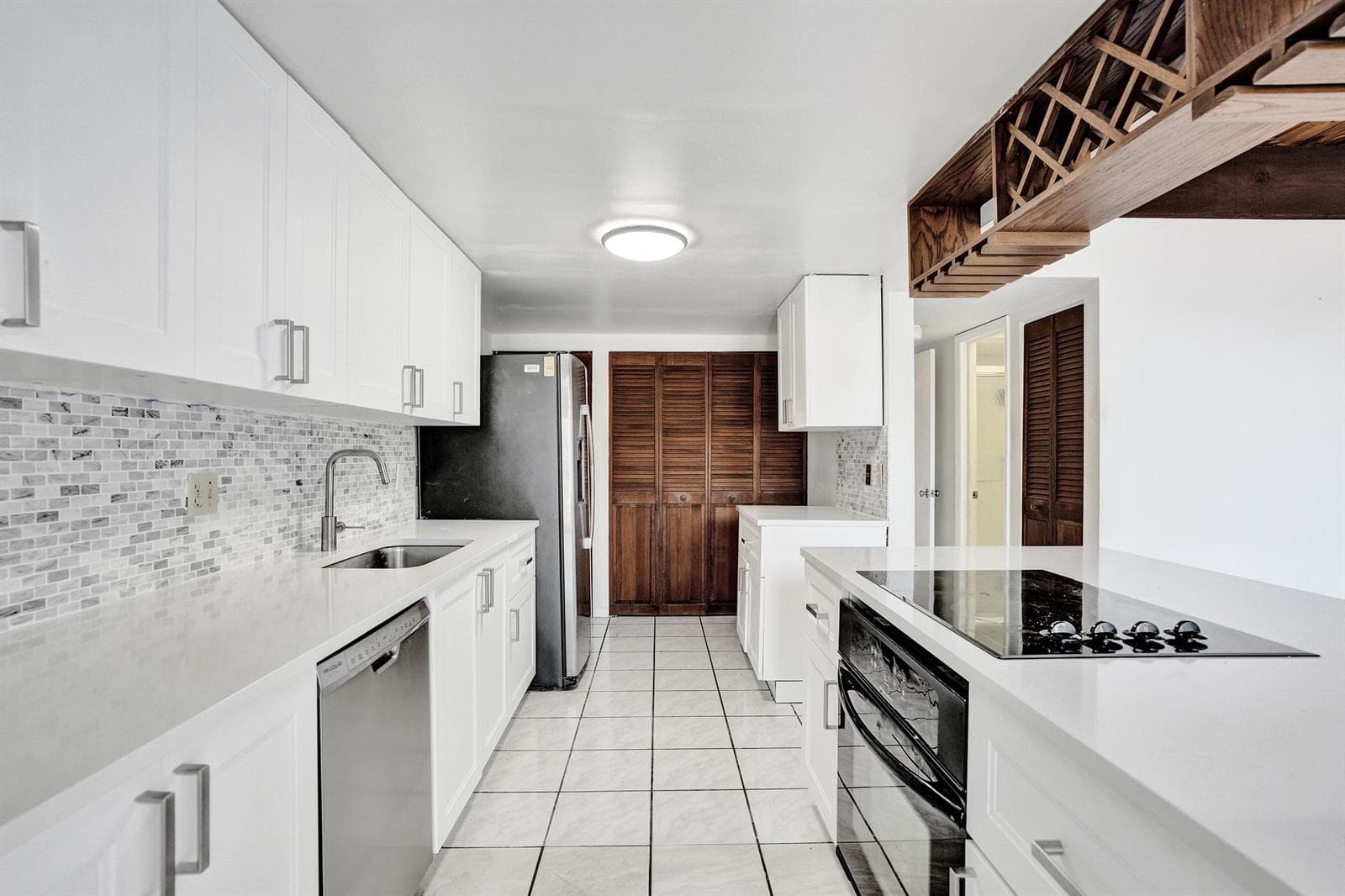731 E COCO PLUM Circle # 4, Plantation FL 33324 - Plantation, FL - Photo 1