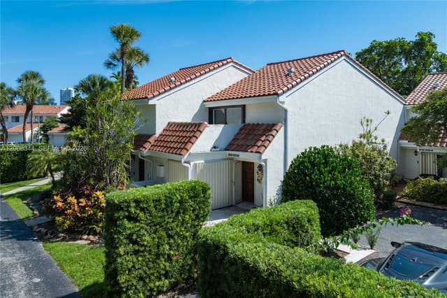 20302 NE 34th Ct # 41, Aventura FL 33180 - Aventura, FL - Photo 2