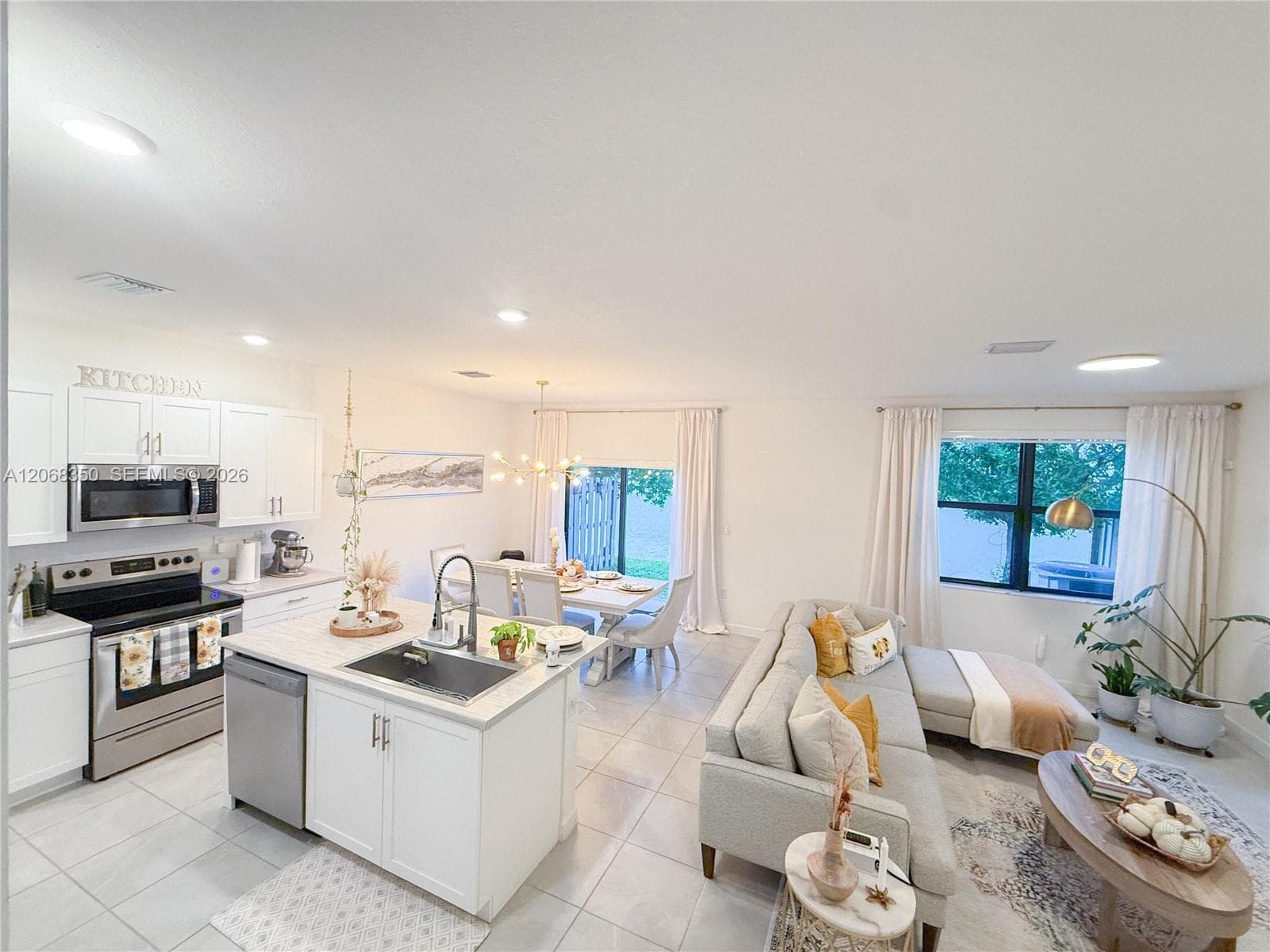 10095 SW 231 LN, Miami FL 33190 - Miami, FL - Photo 1