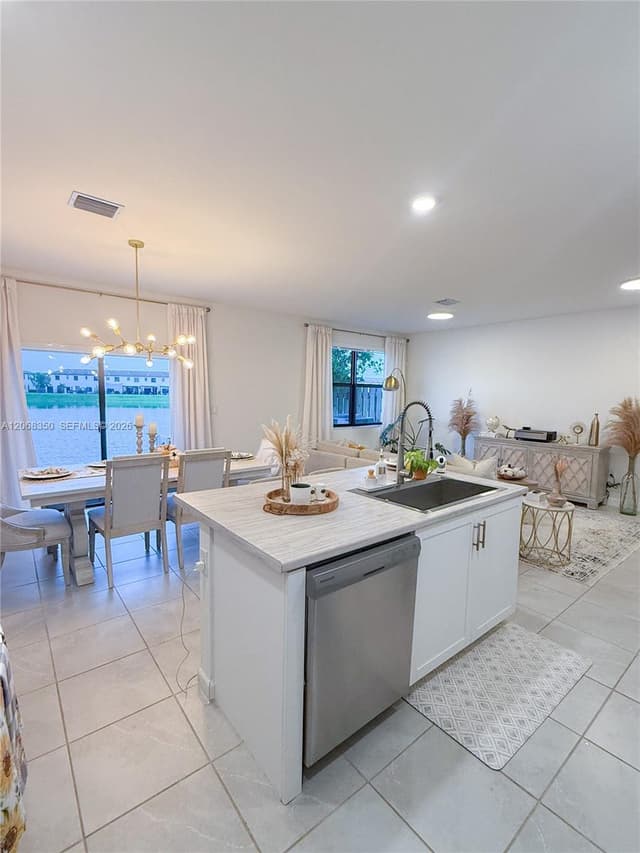 10095 SW 231 LN, Miami FL 33190 - Miami, FL - Photo 5