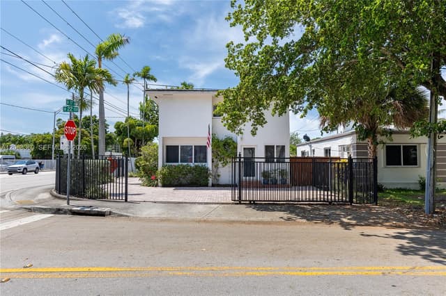 2250 SW 17th Ave, Miami FL 33145 - Miami, FL - Photo 2