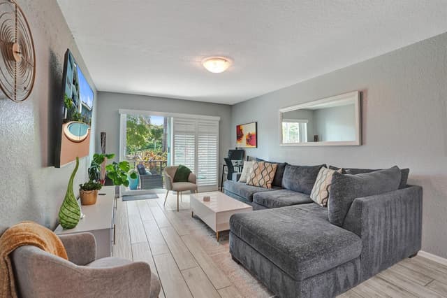 3004 NE 5TH Terrace # C, Wilton Manors FL 33334 - Wilton Manors, FL - Photo 2