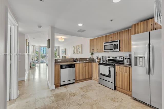 6305 Indian Creek Dr # 3G, Miami Beach FL 33141 - Miami Beach, FL - Photo 2