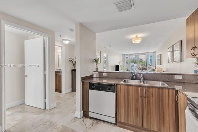 6305 Indian Creek Dr # 3G, Miami Beach FL 33141 - Miami Beach, FL - Photo 6