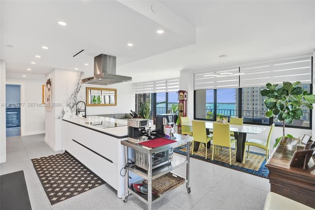 520 Brickell Key Dr # A1015, Miami FL 33131 - Miami, FL - Photo 6
