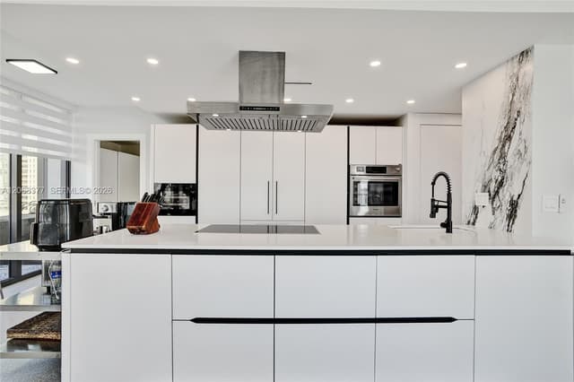 520 Brickell Key Dr # A1015, Miami FL 33131 - Miami, FL - Photo 4