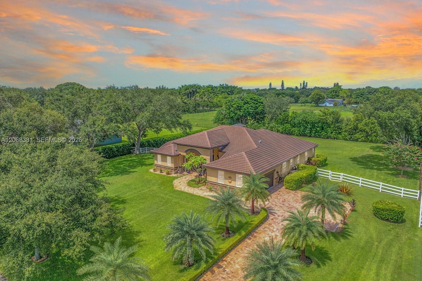 2979 SW 144th Ter, Davie FL 33330