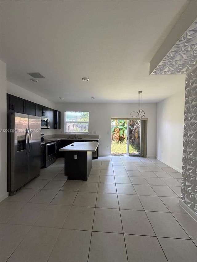 2739 SE 17th St, Homestead FL 33035 - Homestead, FL - Photo 4