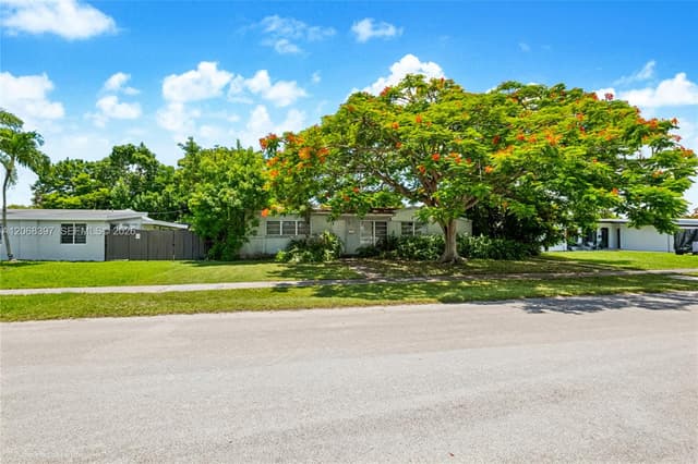 9280 Nautilus Dr, Cutler Bay FL 33189 - Cutler Bay, FL - Photo 7