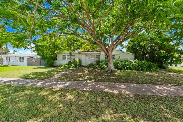 9280 Nautilus Dr, Cutler Bay FL 33189 - Cutler Bay, FL - Photo 4